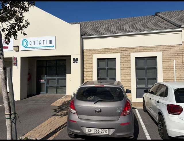 102M² WAREHOUSE TO LET IN MARCONI BEAM INDUSTRIA